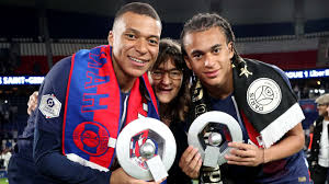 九游平台 -关于今夜曼城备战德甲，篮板制胜细节流出，媒体盛赞，控场能力成焦点的信息