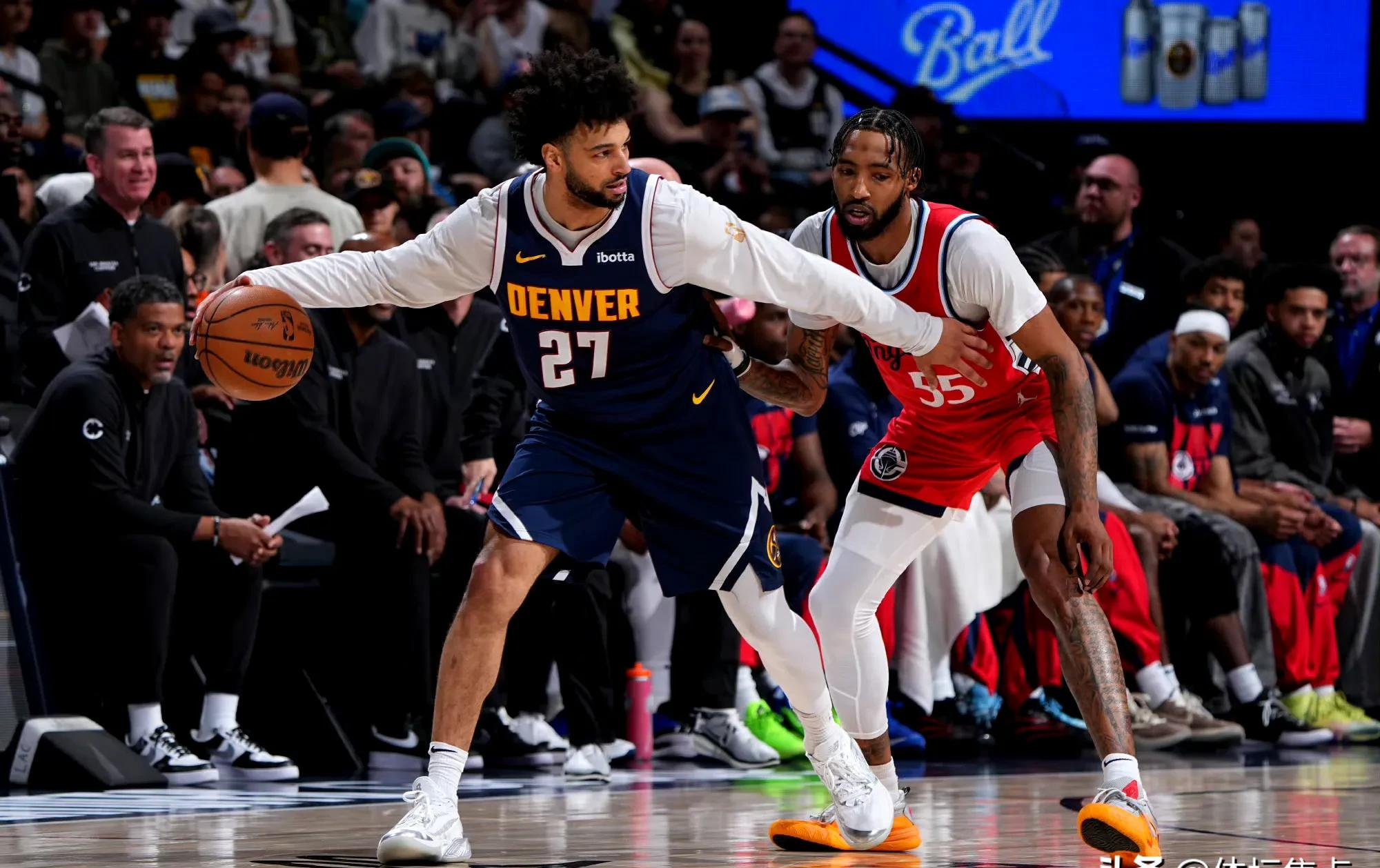 九游平台 -赛地聚焦——NBA季后赛集结日热度飙升；犹他爵士防线松动；话题不断；球探报告显示潜力 