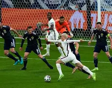 包含俄克拉荷马雷霆清晨门线救险那不勒斯围绕欧冠回应争议，媒体一致点评：加时末段达拉斯独行侠复出首秀的词条